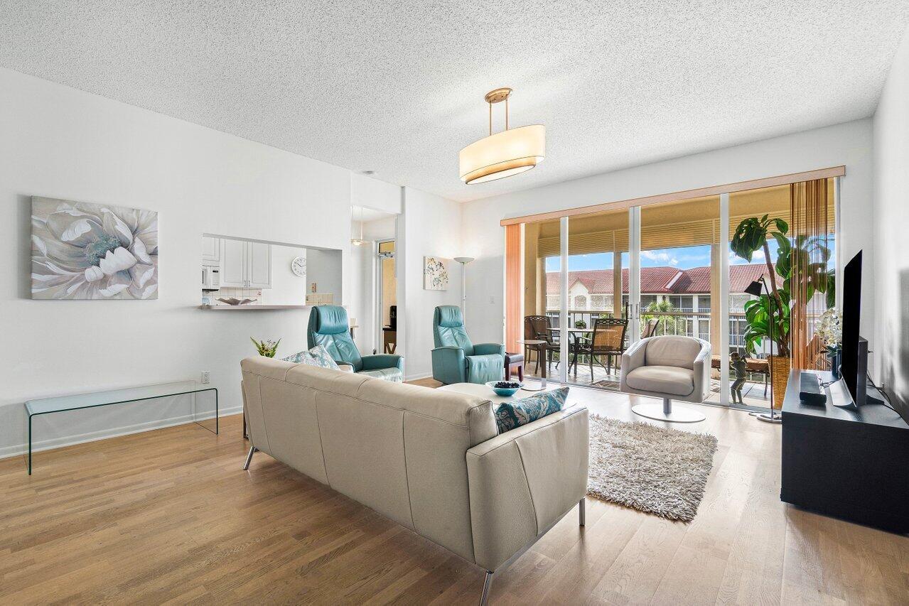 HALF MOON BAY CONDO - Residential