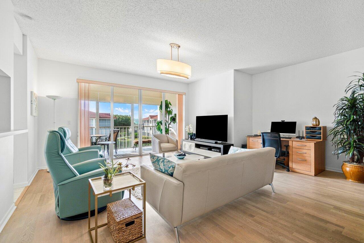 HALF MOON BAY CONDO - Residential