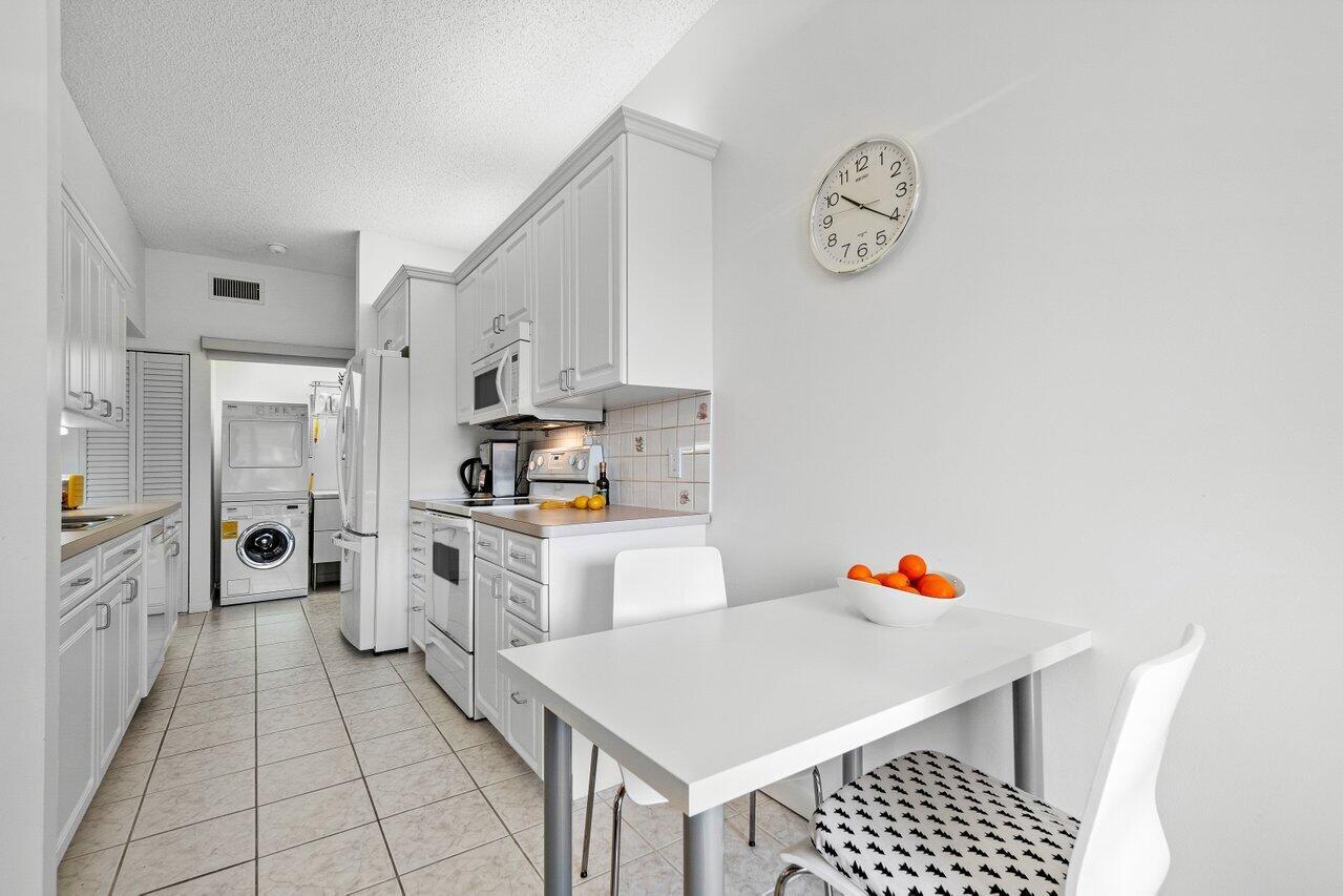 HALF MOON BAY CONDO - Residential