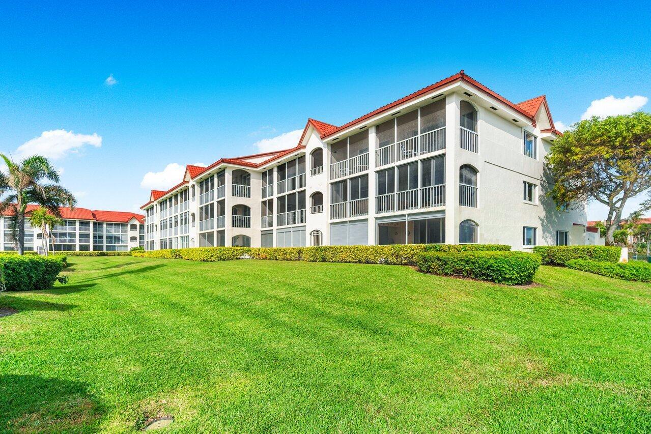 HALF MOON BAY CONDO - Residential