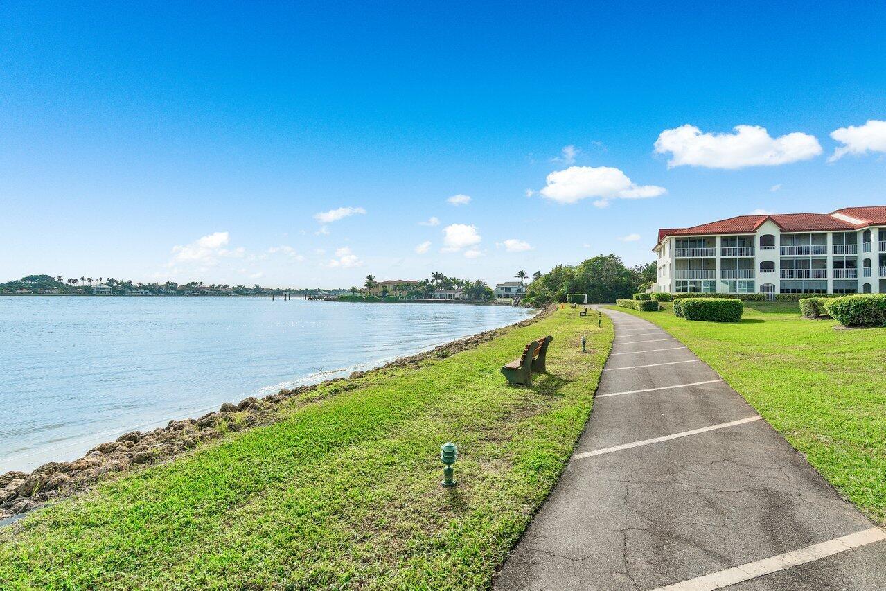 HALF MOON BAY CONDO - Residential