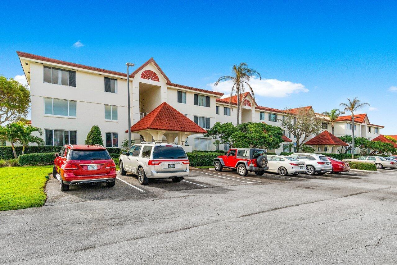 HALF MOON BAY CONDO - Residential