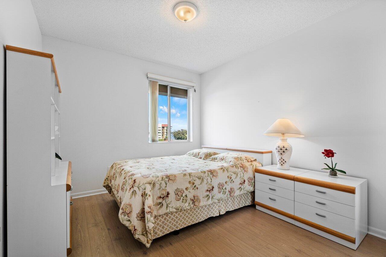 HALF MOON BAY CONDO - Residential