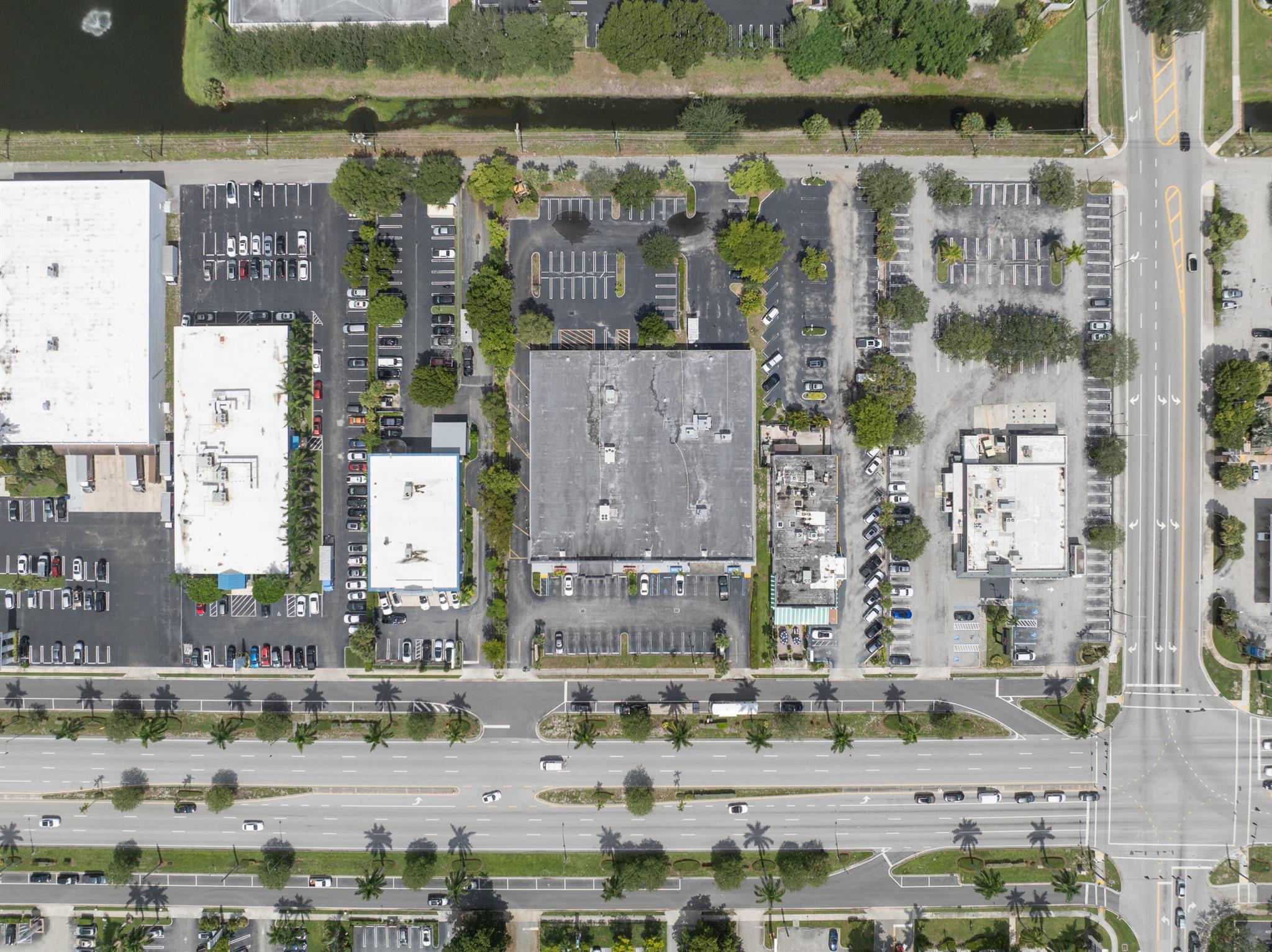 PALM BEACH LAKES COMM 3 - Commercial Sale