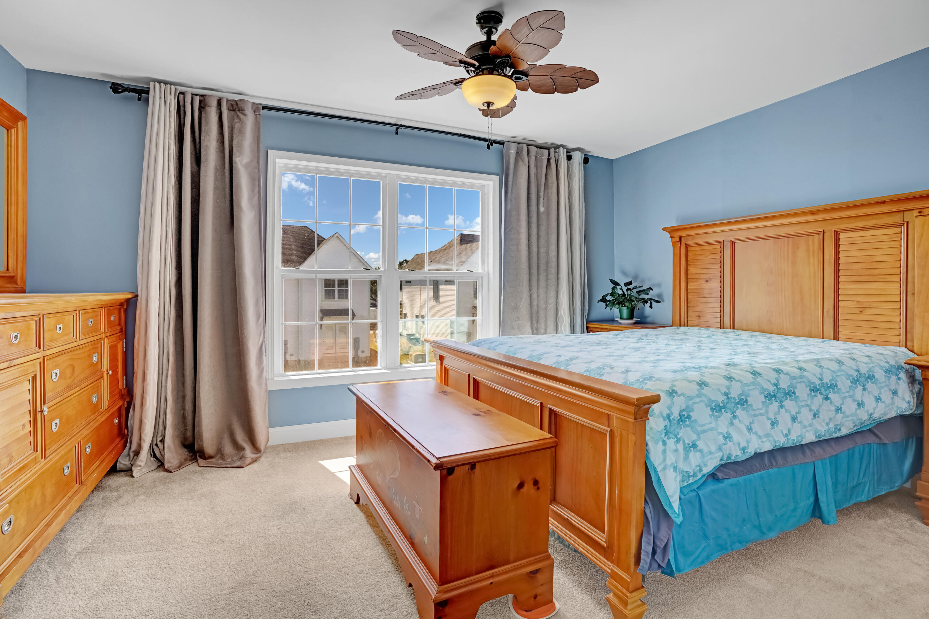 MAGNOLIA SQUARE - Residential