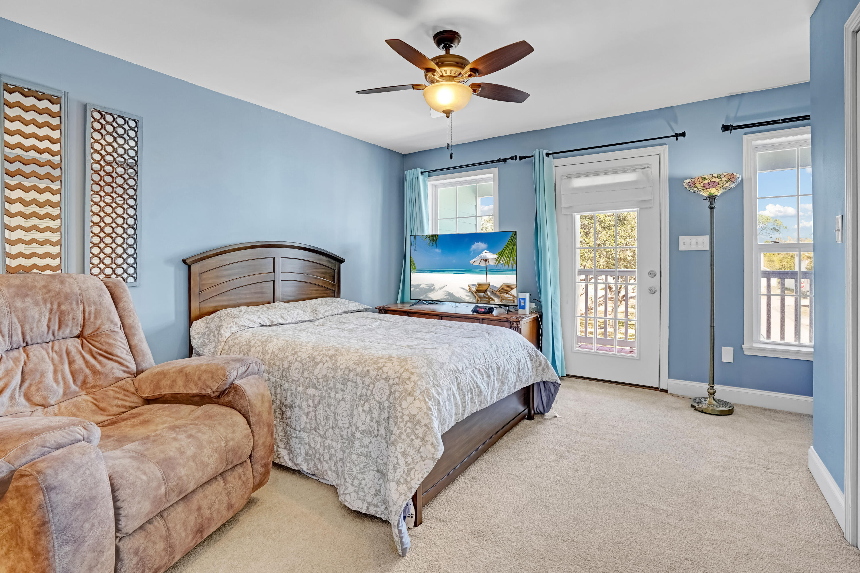 MAGNOLIA SQUARE - Residential