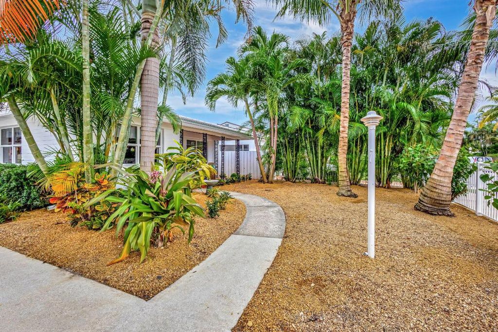 Photo of 201 Greymon Drive, West Palm Beach, FL 33405 (MLS # R11039036)