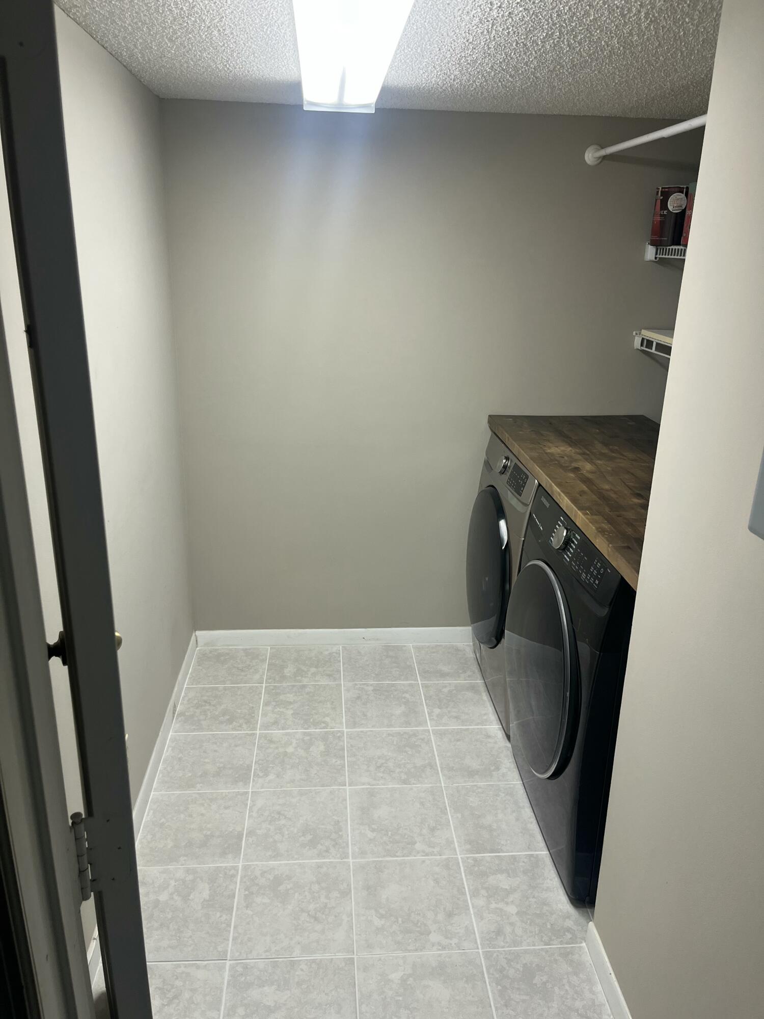 PINE RIDGE AT MARTIN DOWNS CONDO - Residential