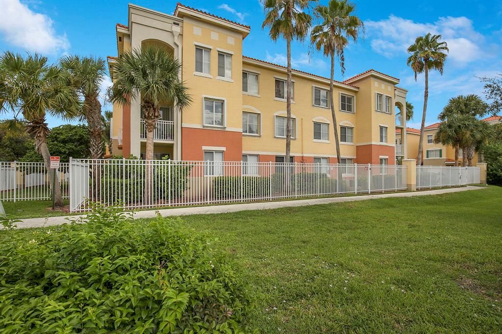 Photo of 11021 Legacy Lane #203, Palm Beach Gardens, FL 33410 (MLS # R10742722)