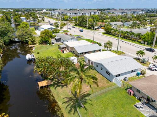 VENETIAN PARK - Residential