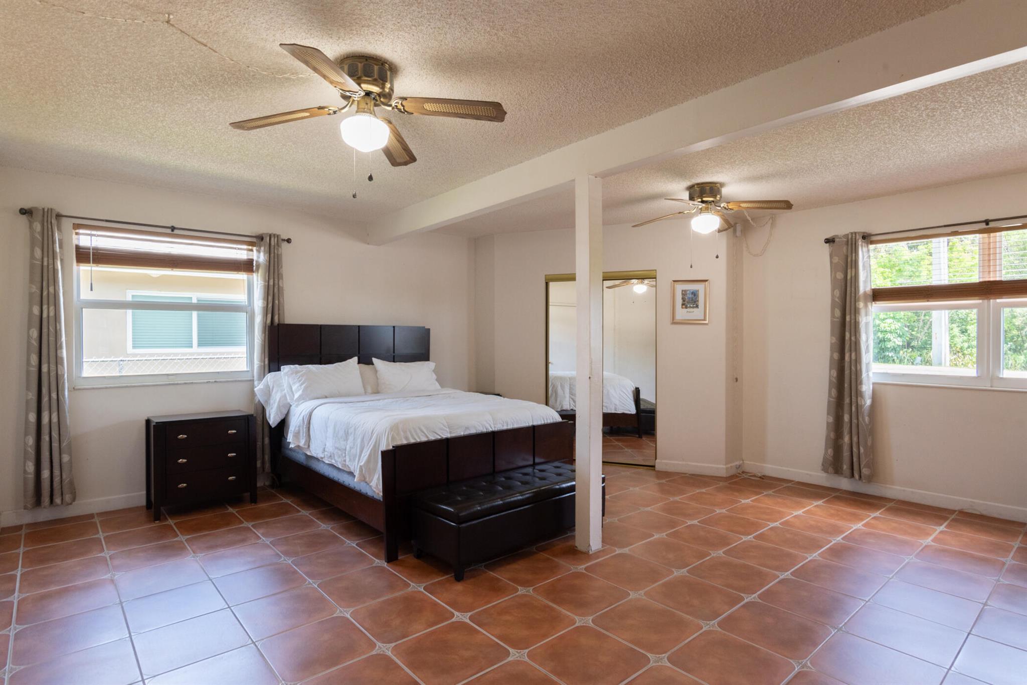 VENETIAN PARK - Residential