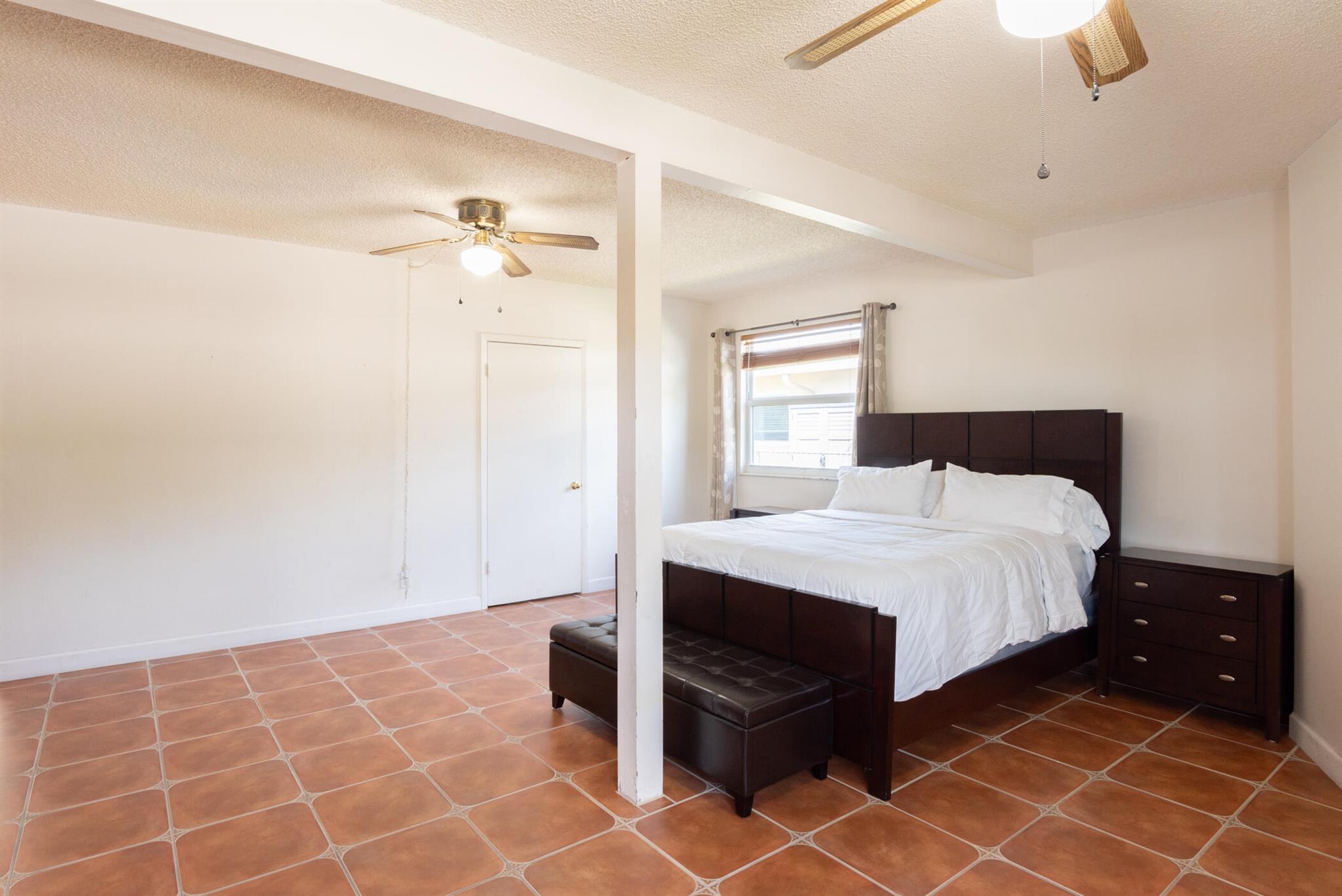 VENETIAN PARK - Residential