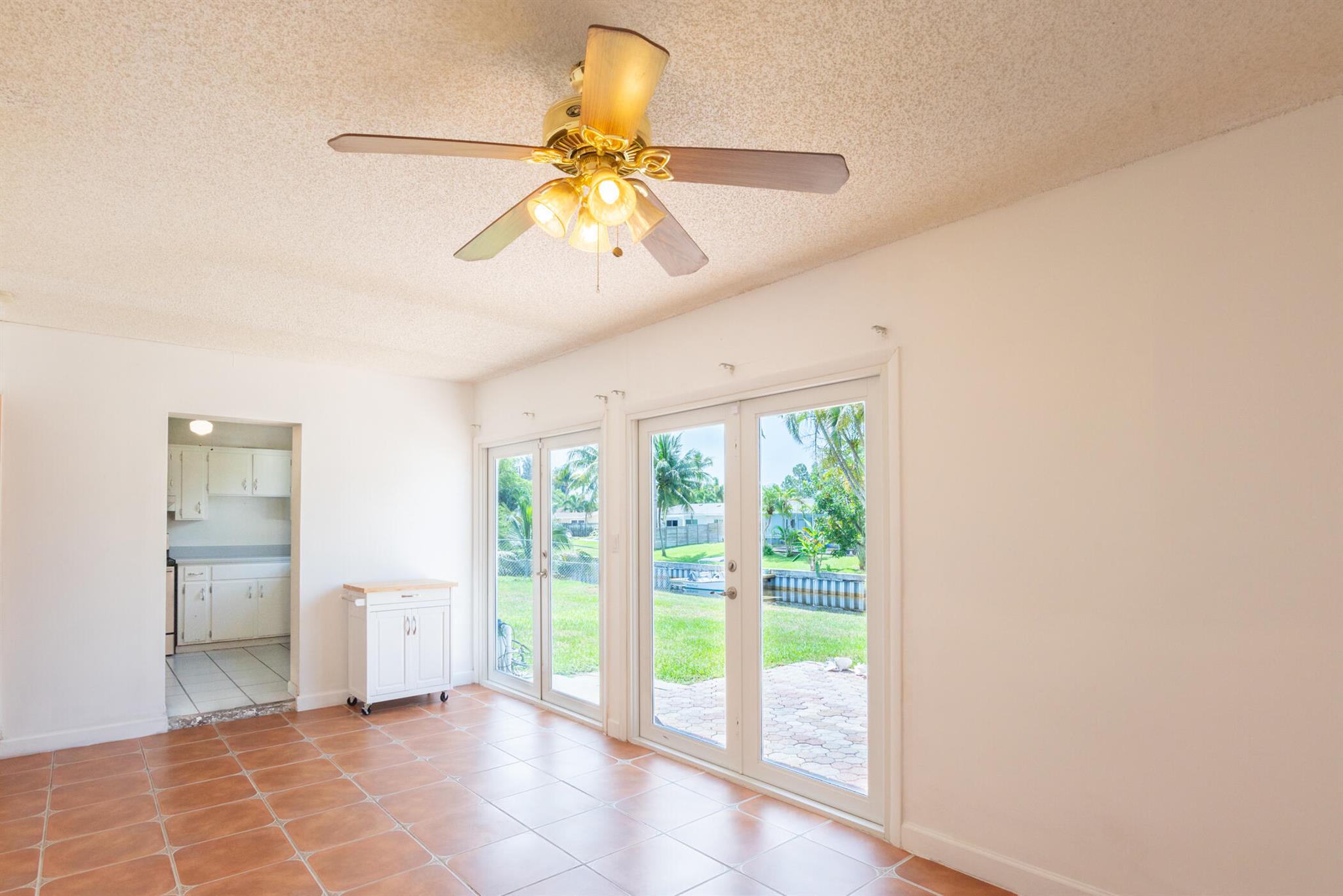 VENETIAN PARK - Residential