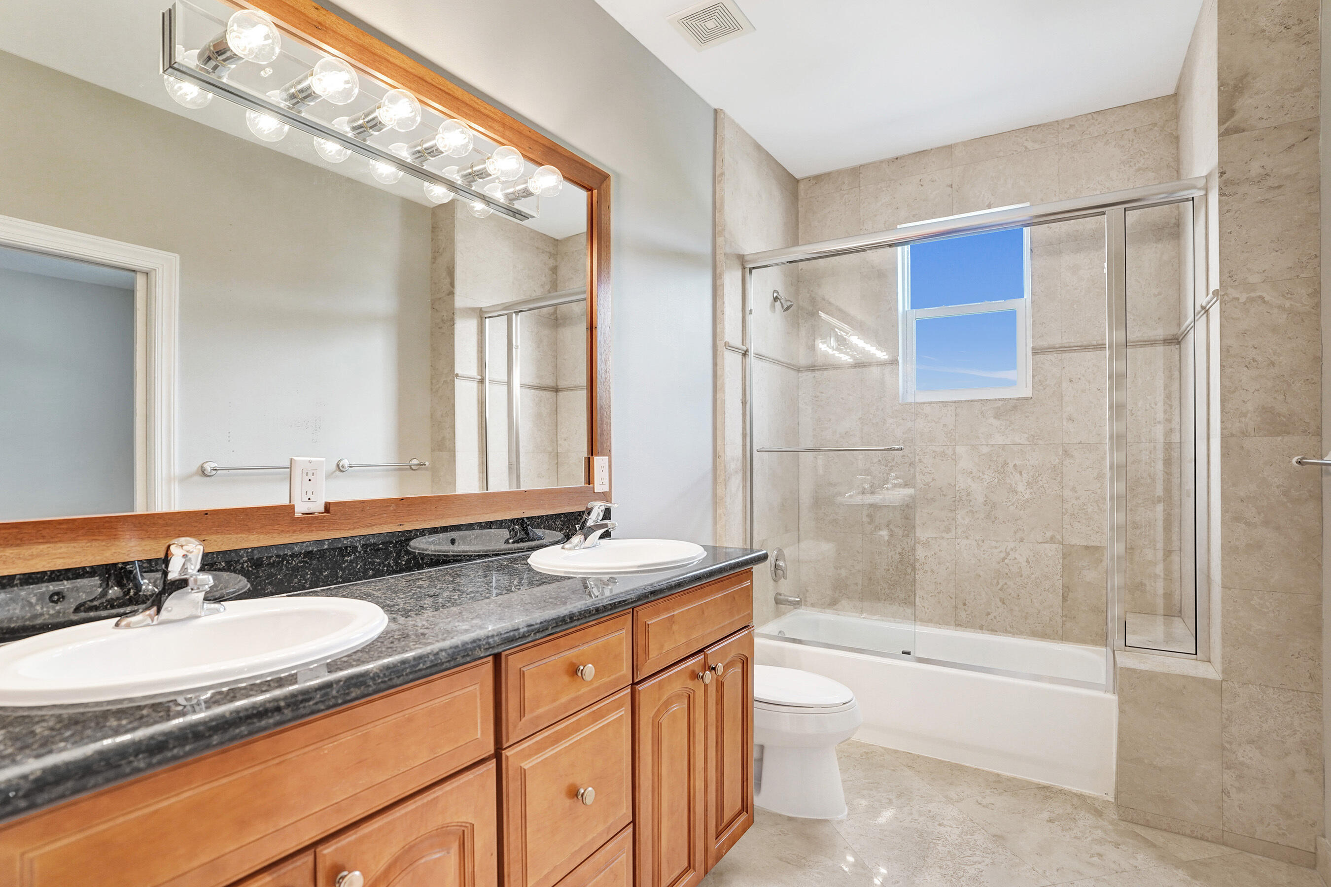 VINIK NO 2 - Residential