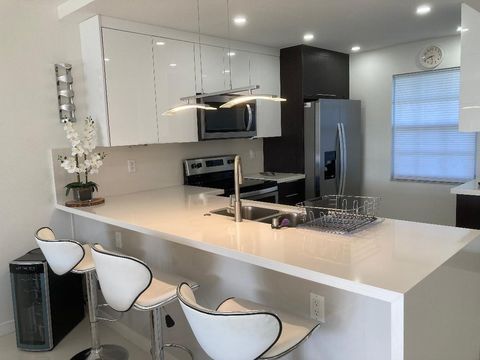 565 Oaks Ln 305 Pompano Beach FL 33069