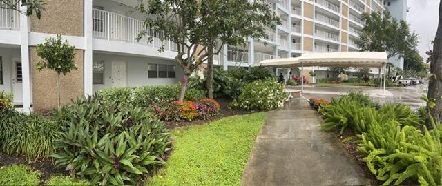NO 38 PALM-AIRE COUNTRY CLUB 4 - Residential