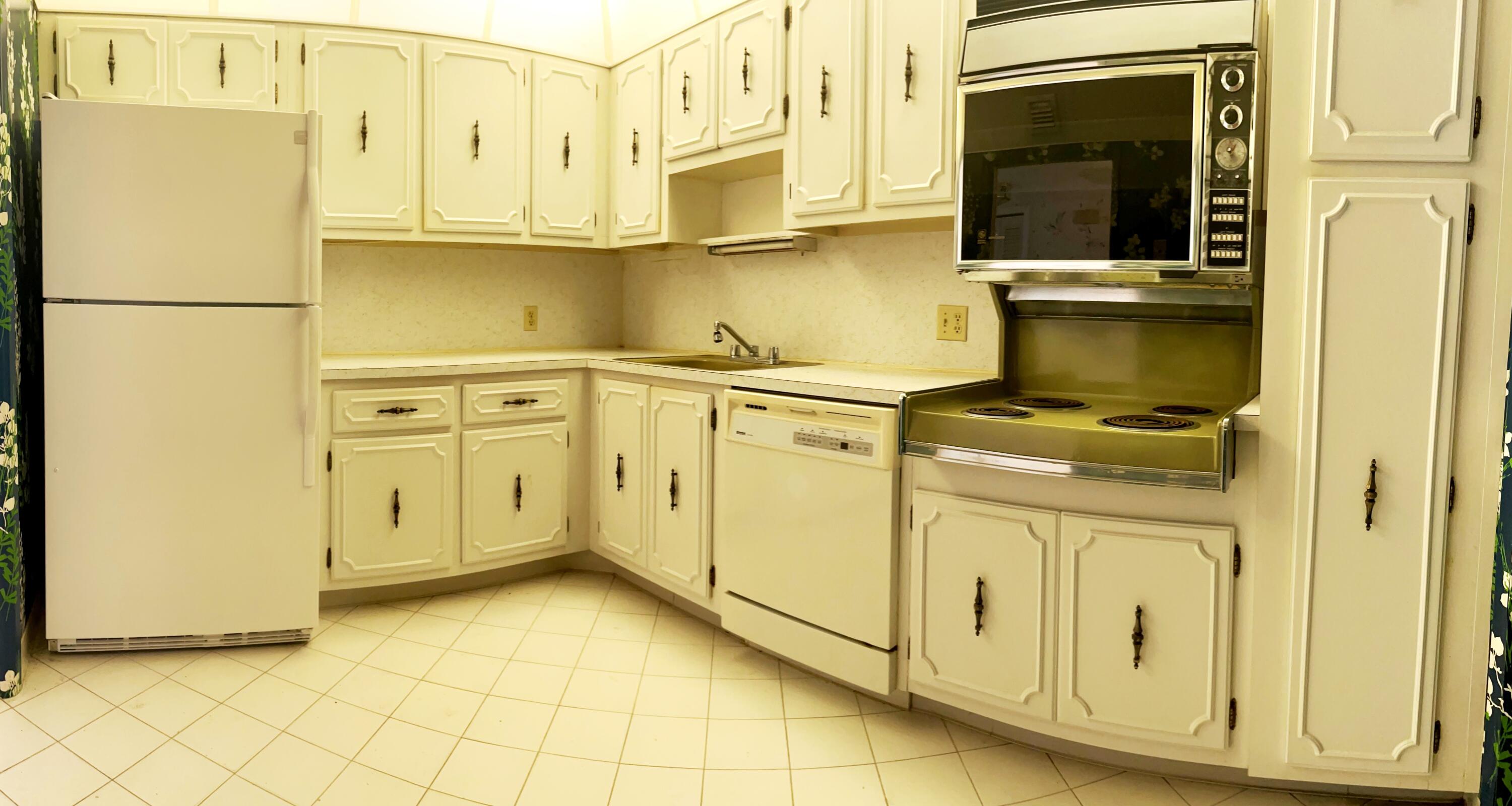 NO 38 PALM-AIRE COUNTRY CLUB 4 - Residential