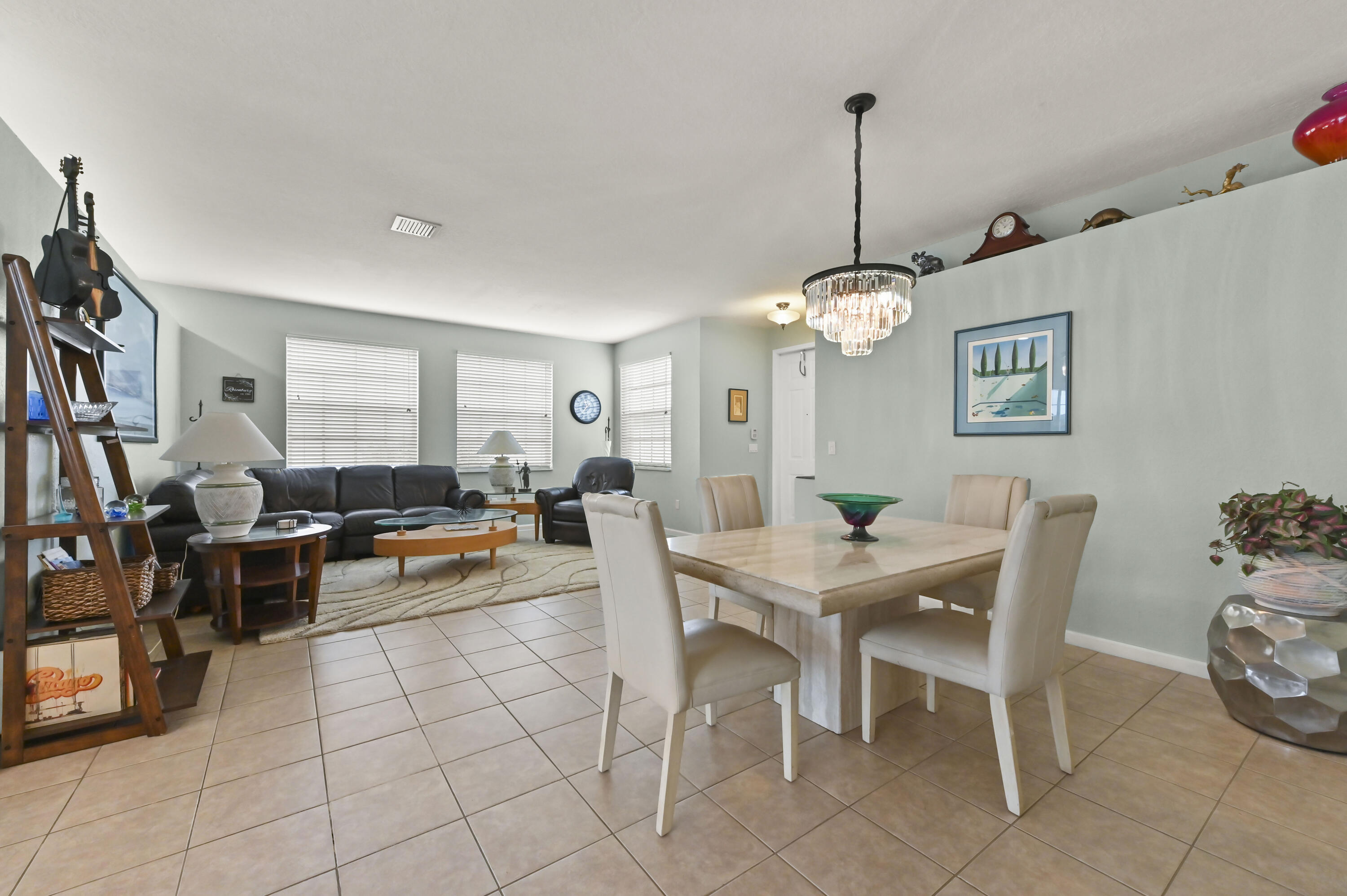 MADISON GREEN - Residential