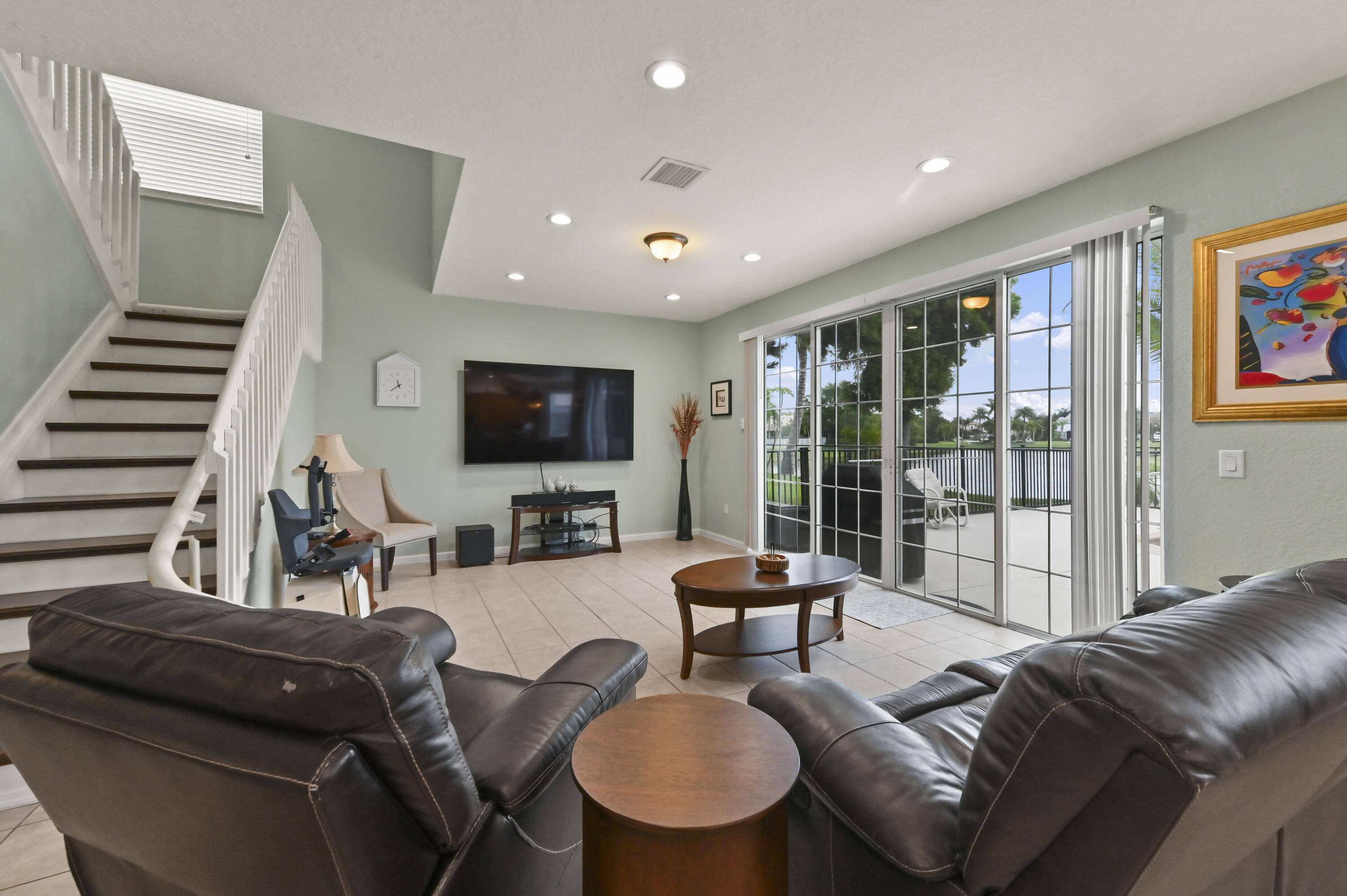 MADISON GREEN - Residential