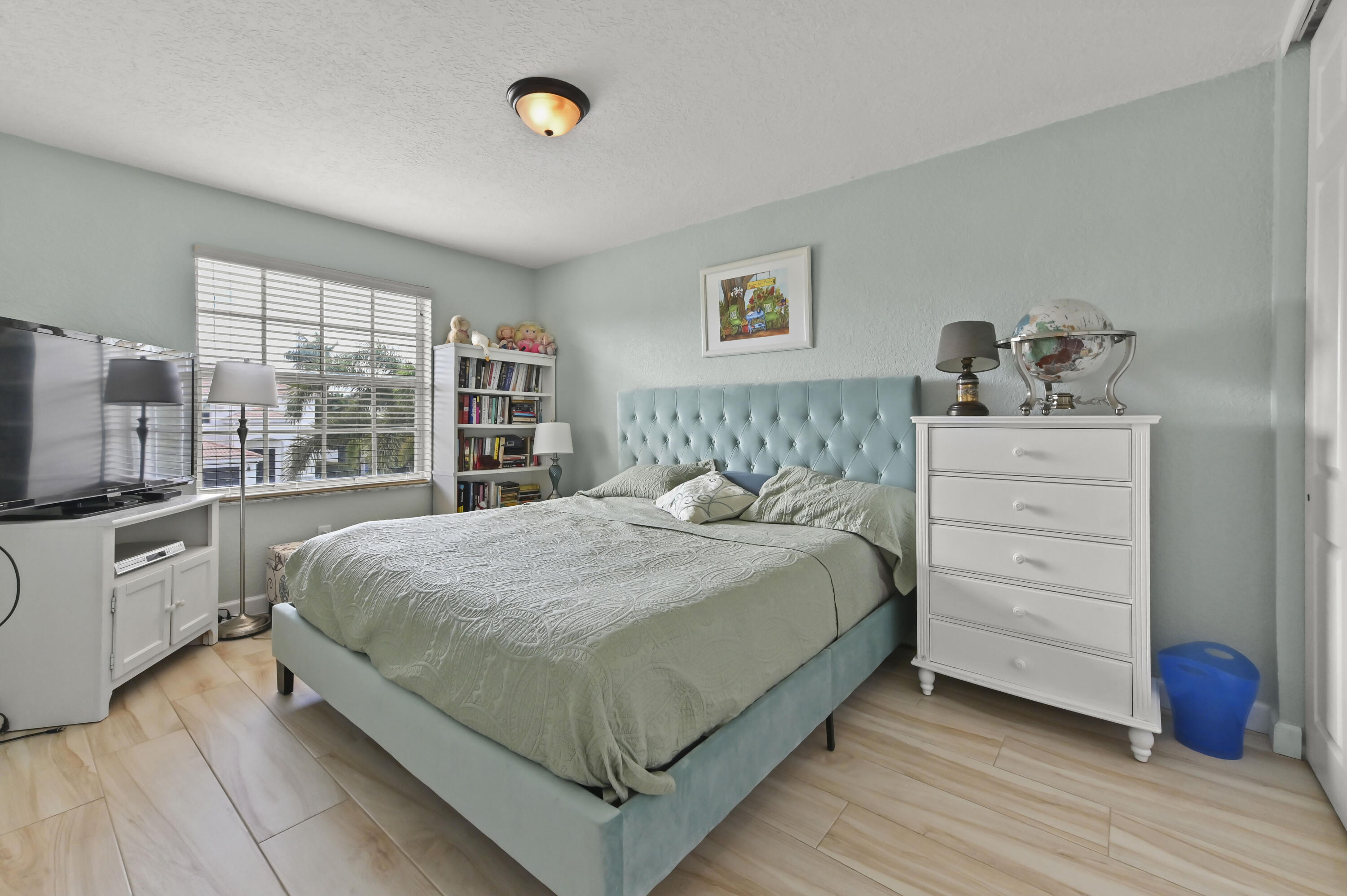 MADISON GREEN - Residential