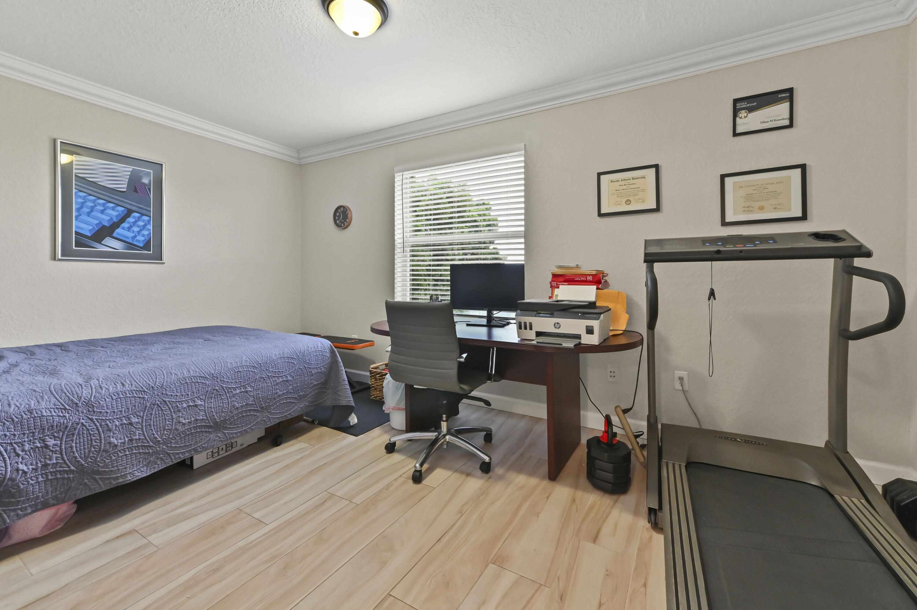 MADISON GREEN - Residential