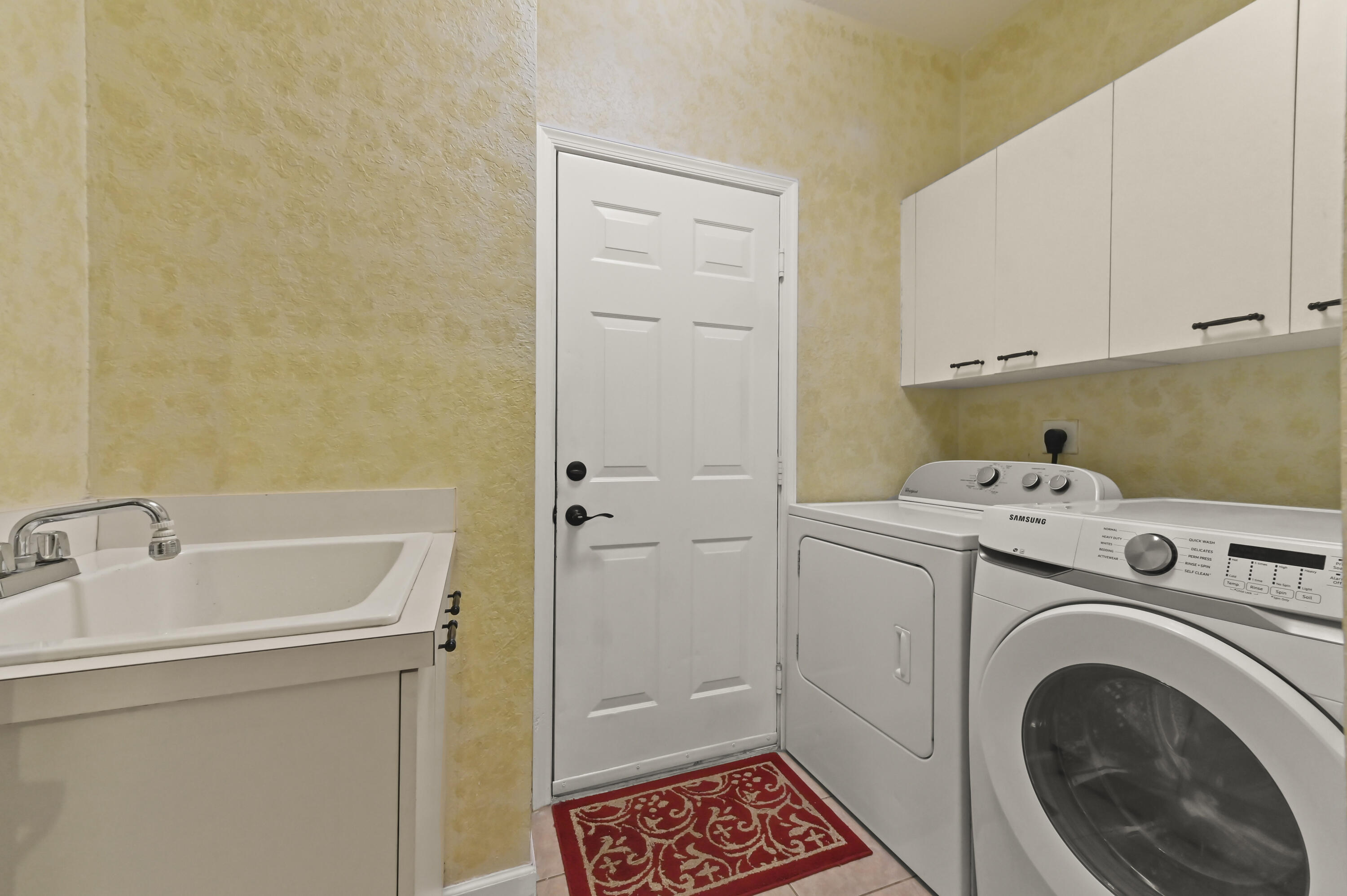 MADISON GREEN - Residential