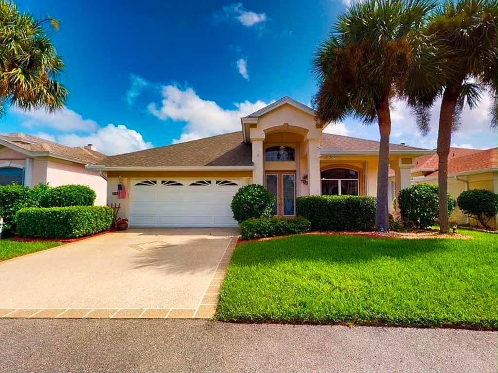 Photo of 635 NW VENETTO Court, Port Saint Lucie, FL 34986 (MLS # B26056678)