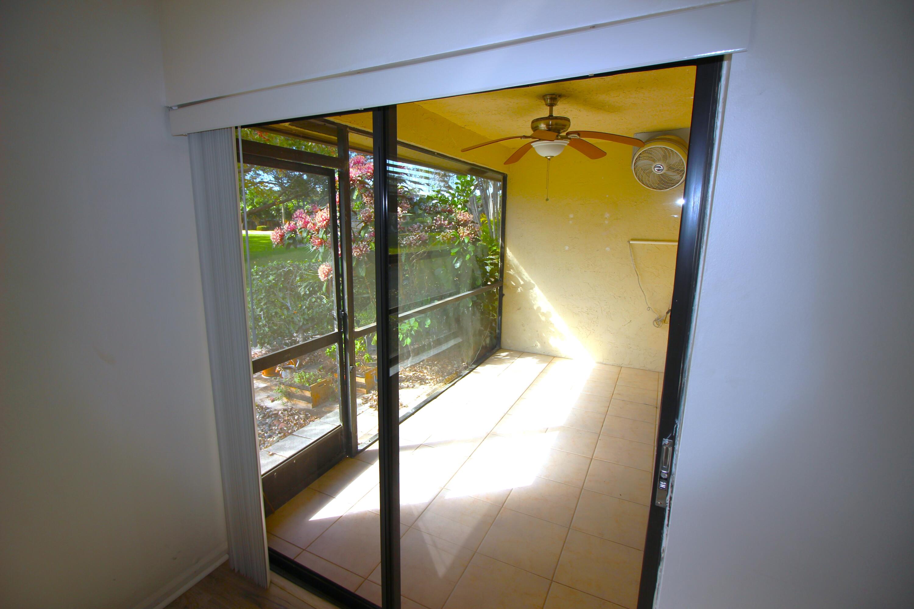 WINDWOOD UNIT I - Residential Lease