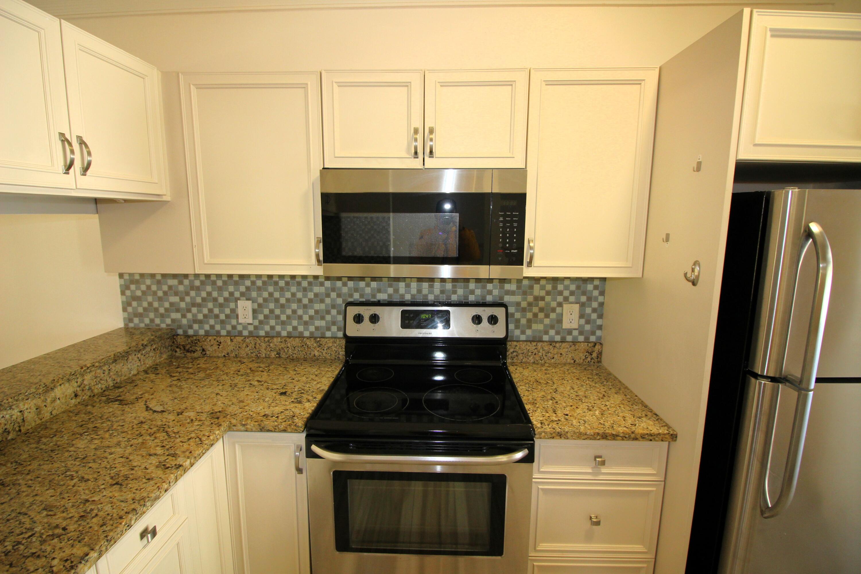 WINDWOOD UNIT I - Residential Lease