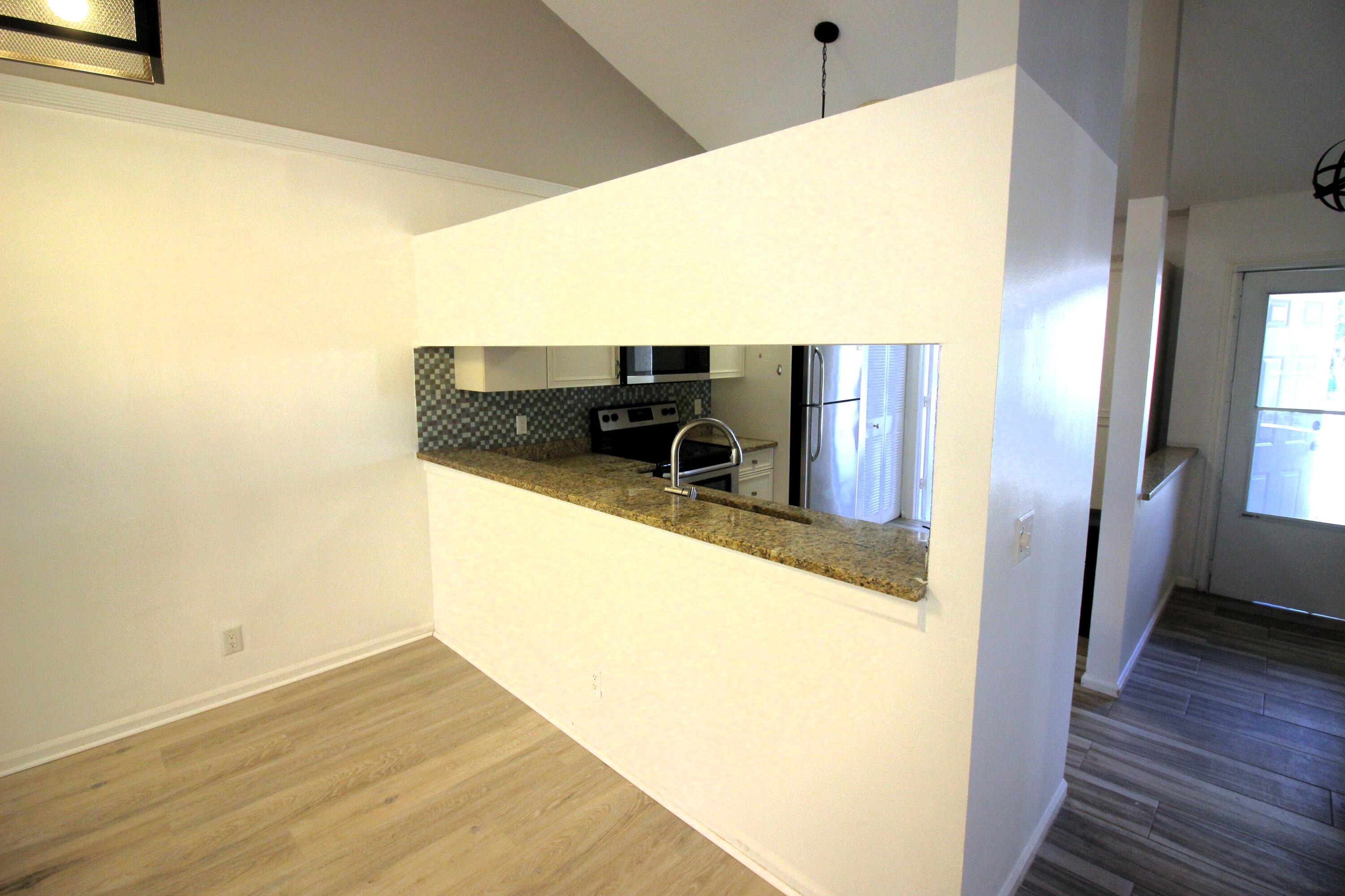 WINDWOOD UNIT I - Residential Lease