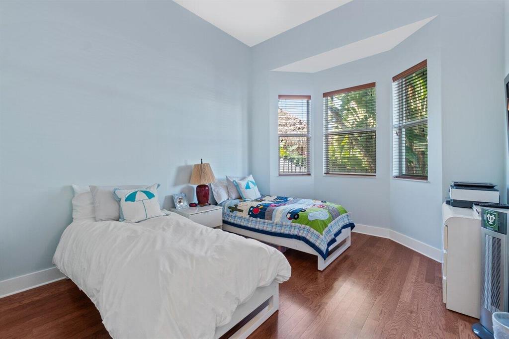 TROPIC ISLE 2ND SEC - Residential