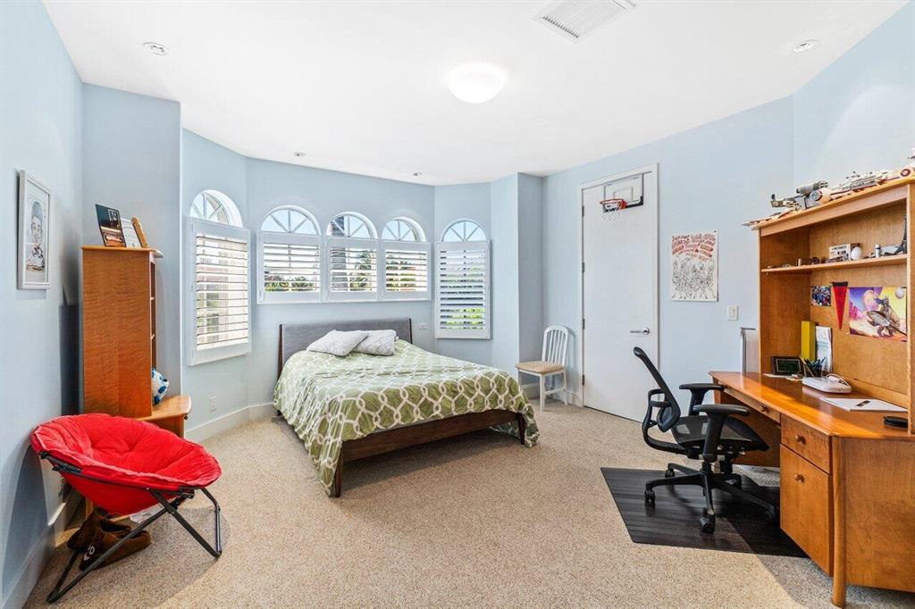 TROPIC ISLE 2ND SEC - Residential