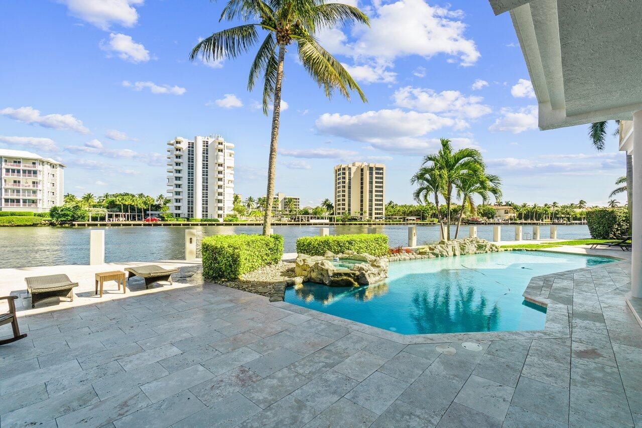 TROPIC ISLE 2ND SEC - Residential