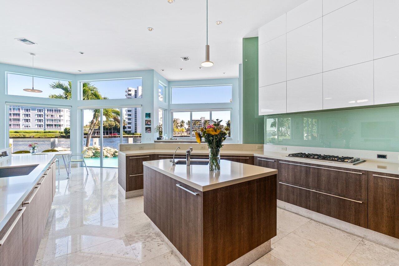 TROPIC ISLE 2ND SEC - Residential