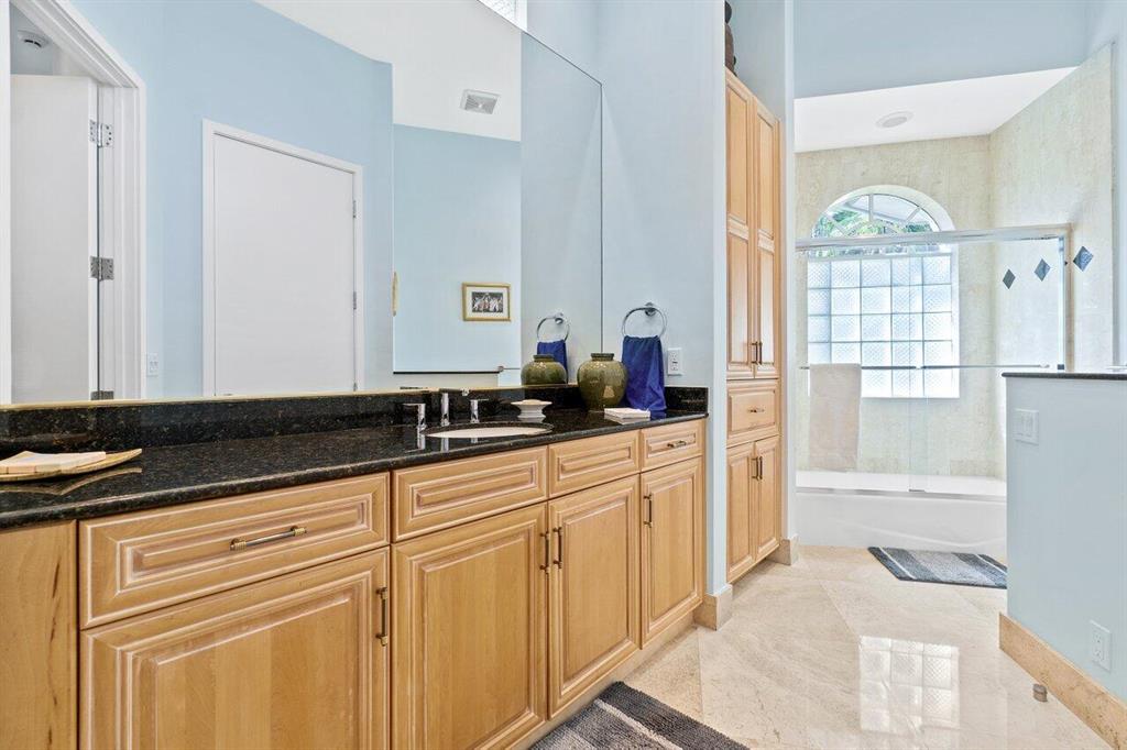 TROPIC ISLE 2ND SEC - Residential