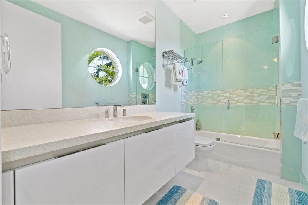 TROPIC ISLE 2ND SEC - Residential