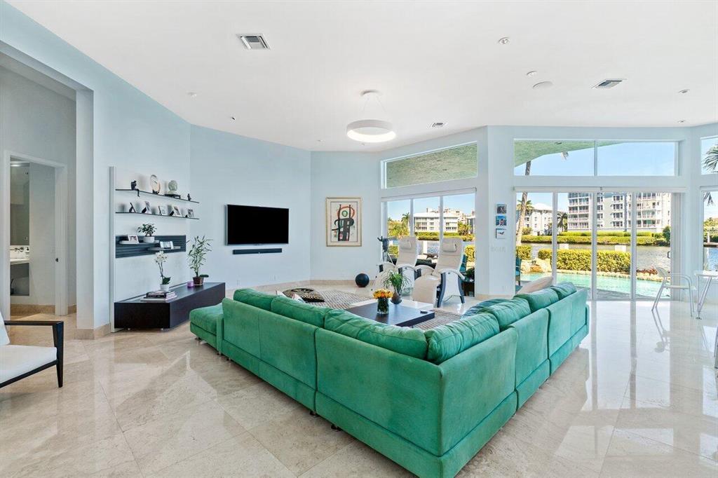 TROPIC ISLE 2ND SEC - Residential