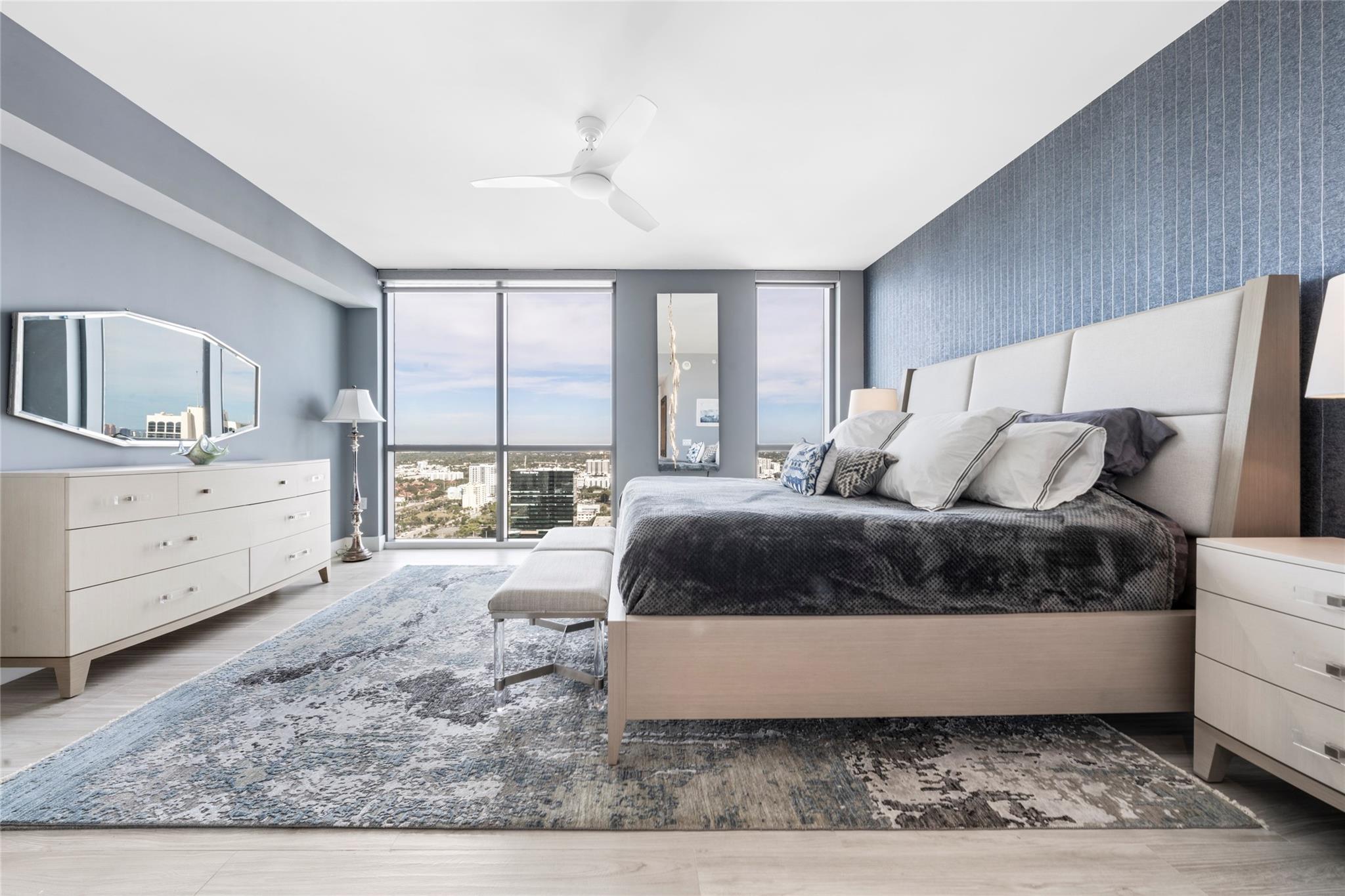 100 Las Olas - Residential