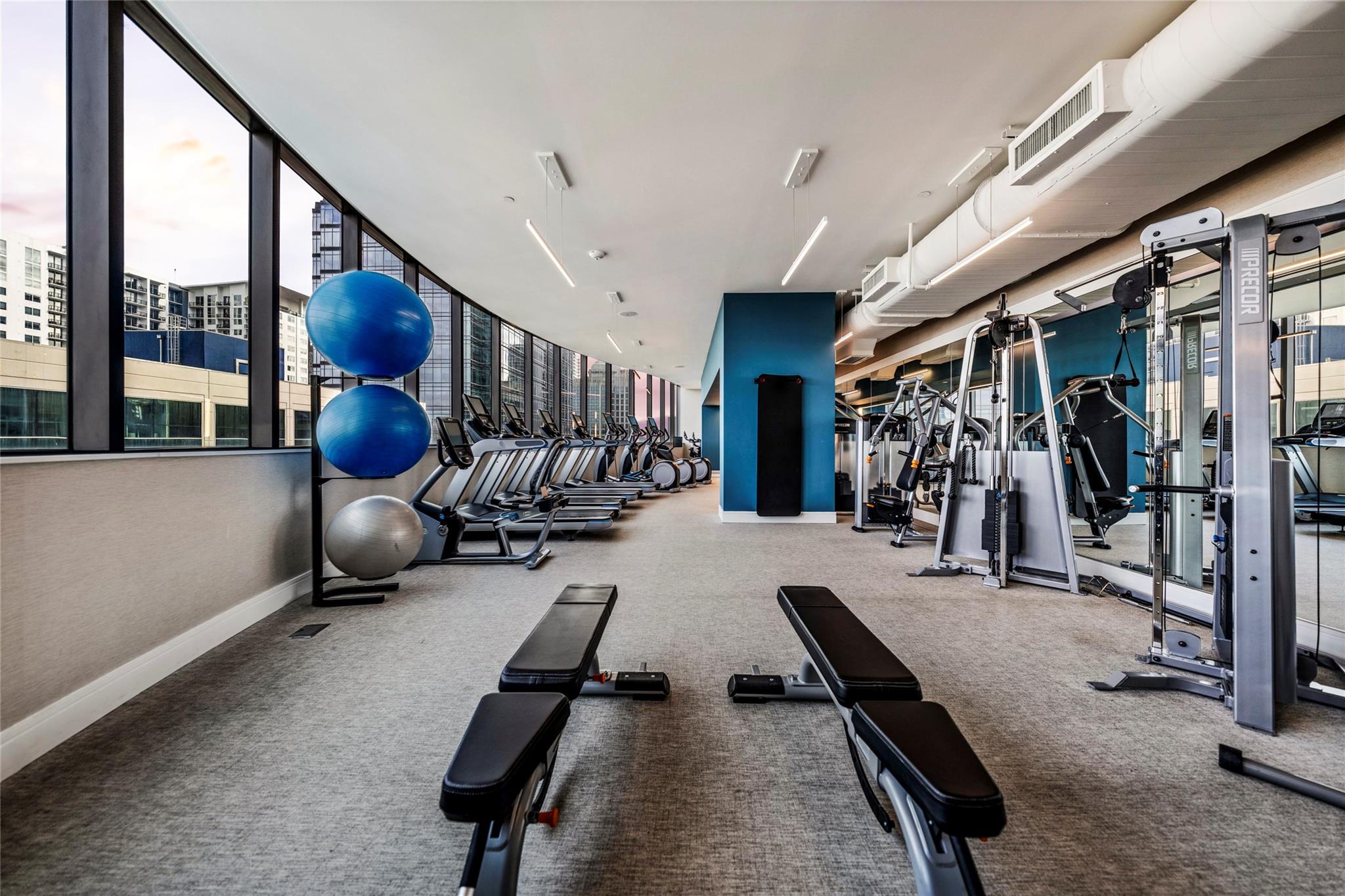 100 Las Olas - Residential