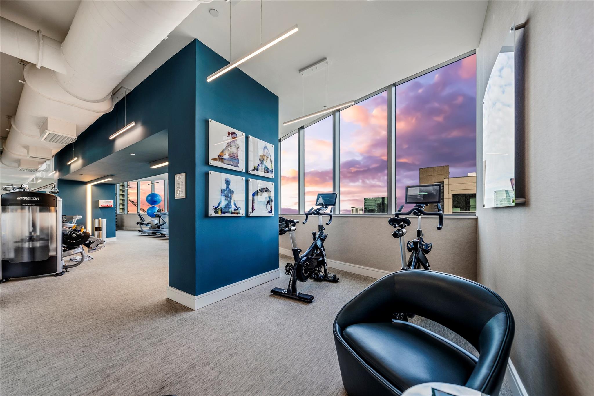 100 Las Olas - Residential