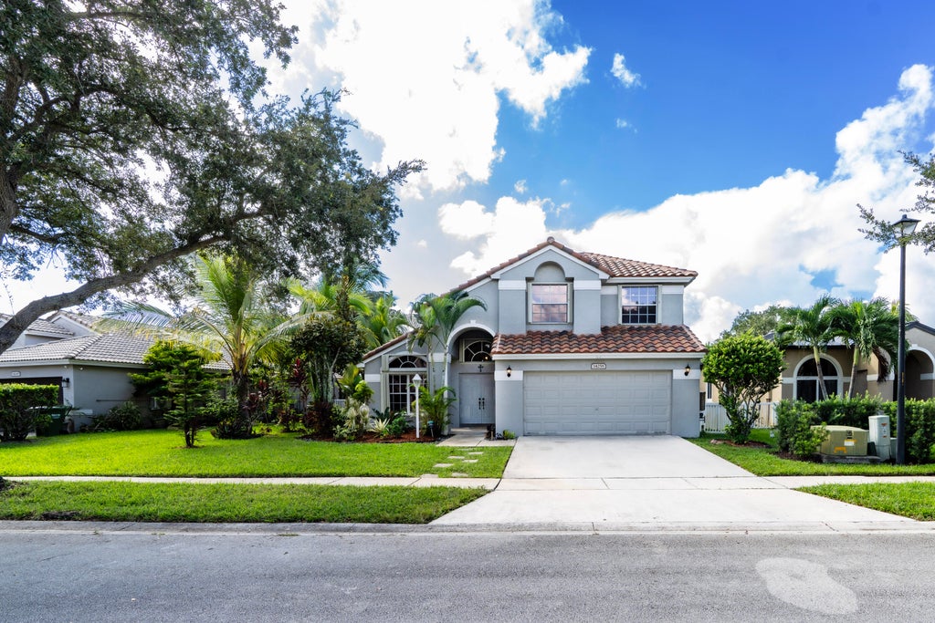 Photo of 14258 NW 19th Street, Pembroke Pines, FL 33028 (MLS # B26089431)