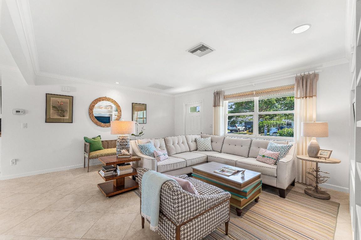 FOREST HILLS - Residential