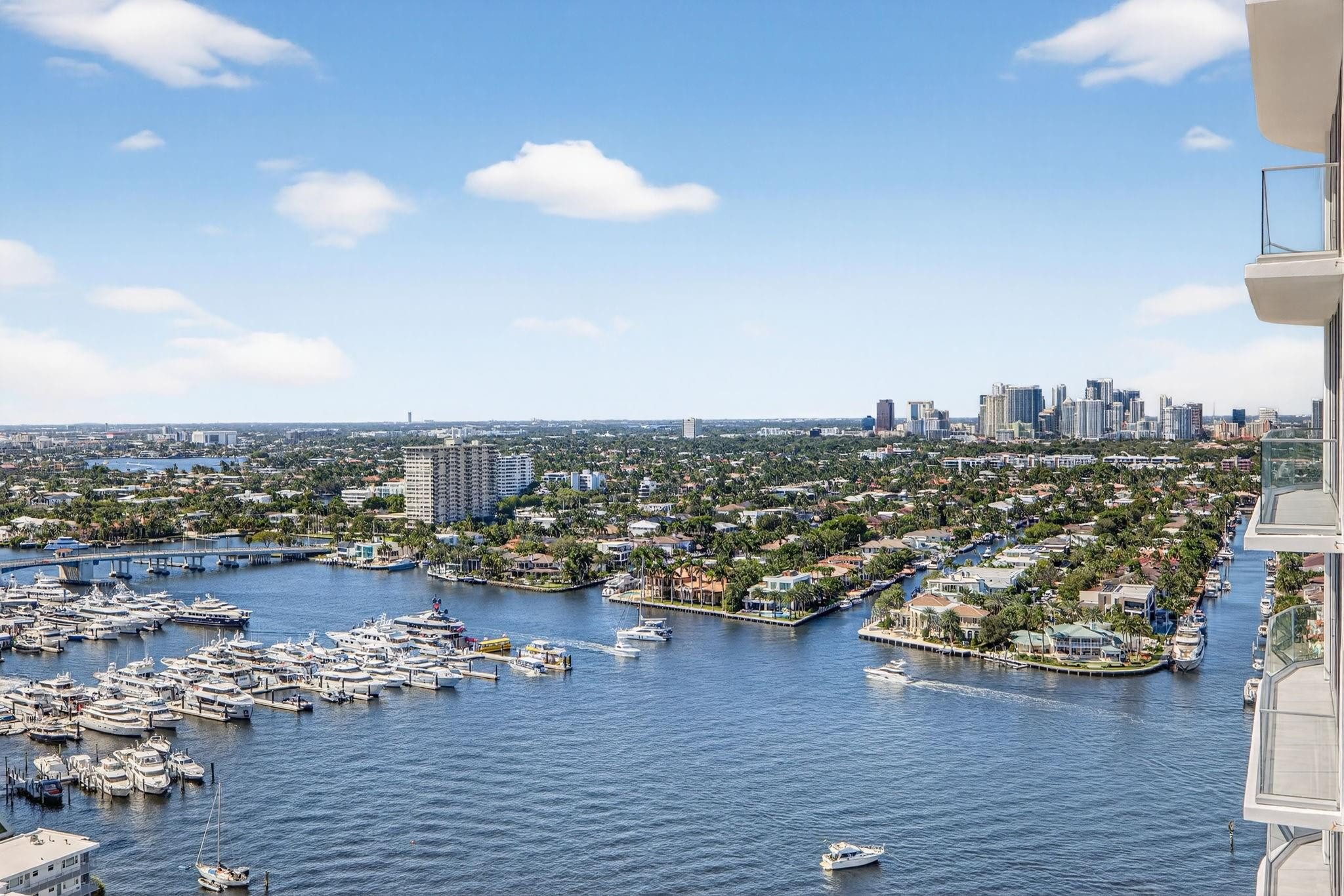 SELENE OCEANFRONT RESIDEN - Residential