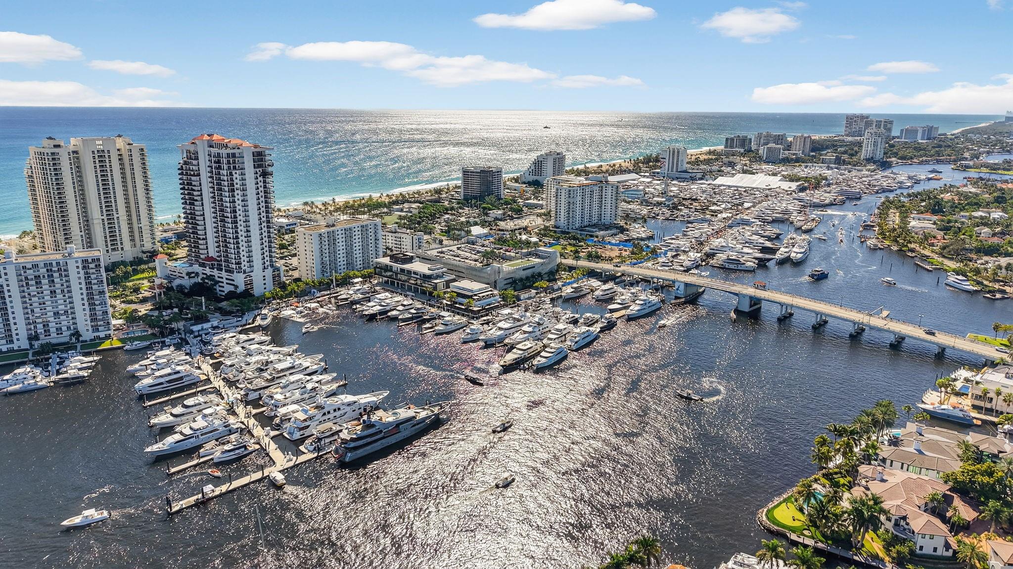 SELENE OCEANFRONT RESIDEN - Residential