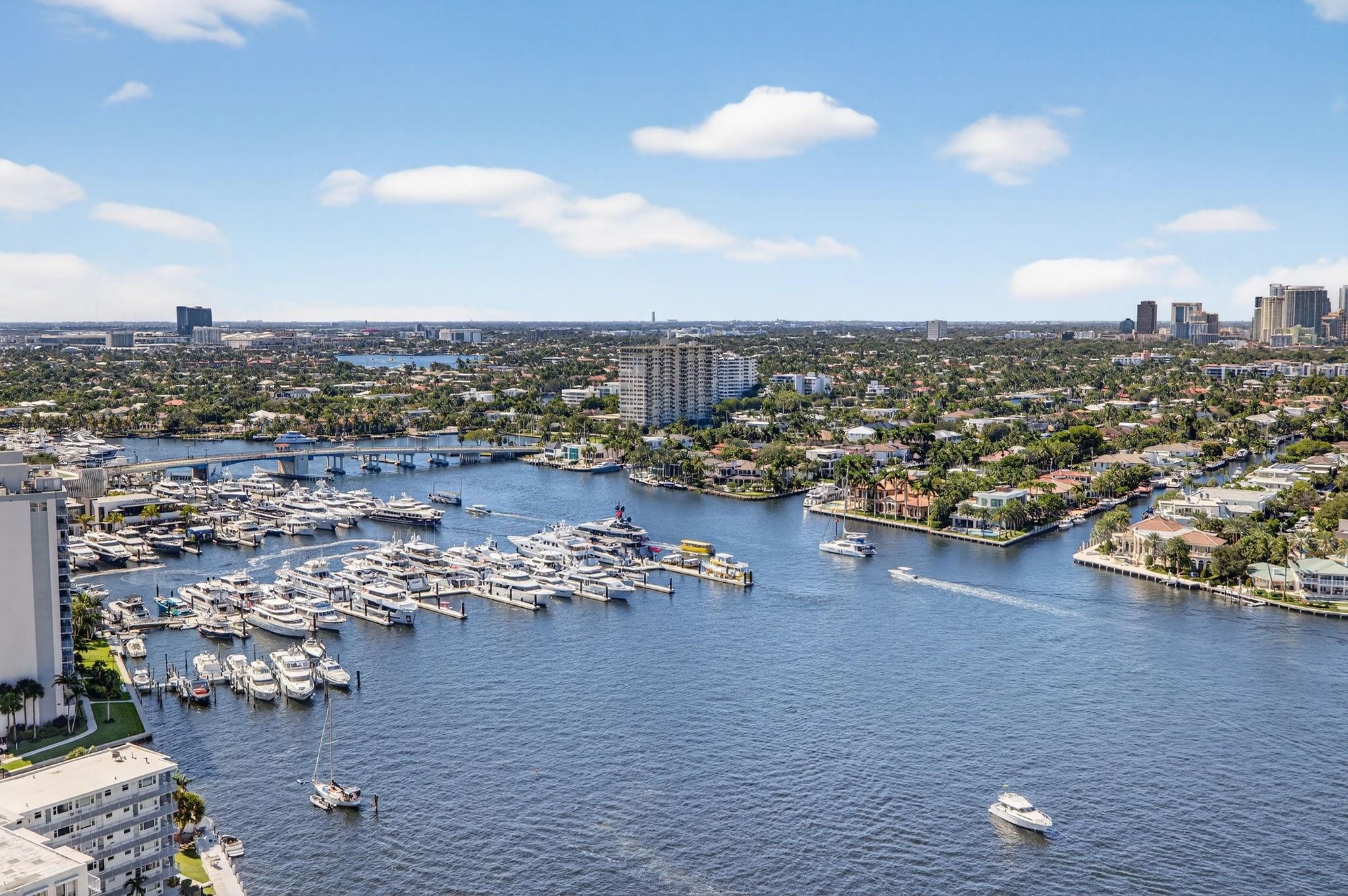 SELENE OCEANFRONT RESIDEN - Residential