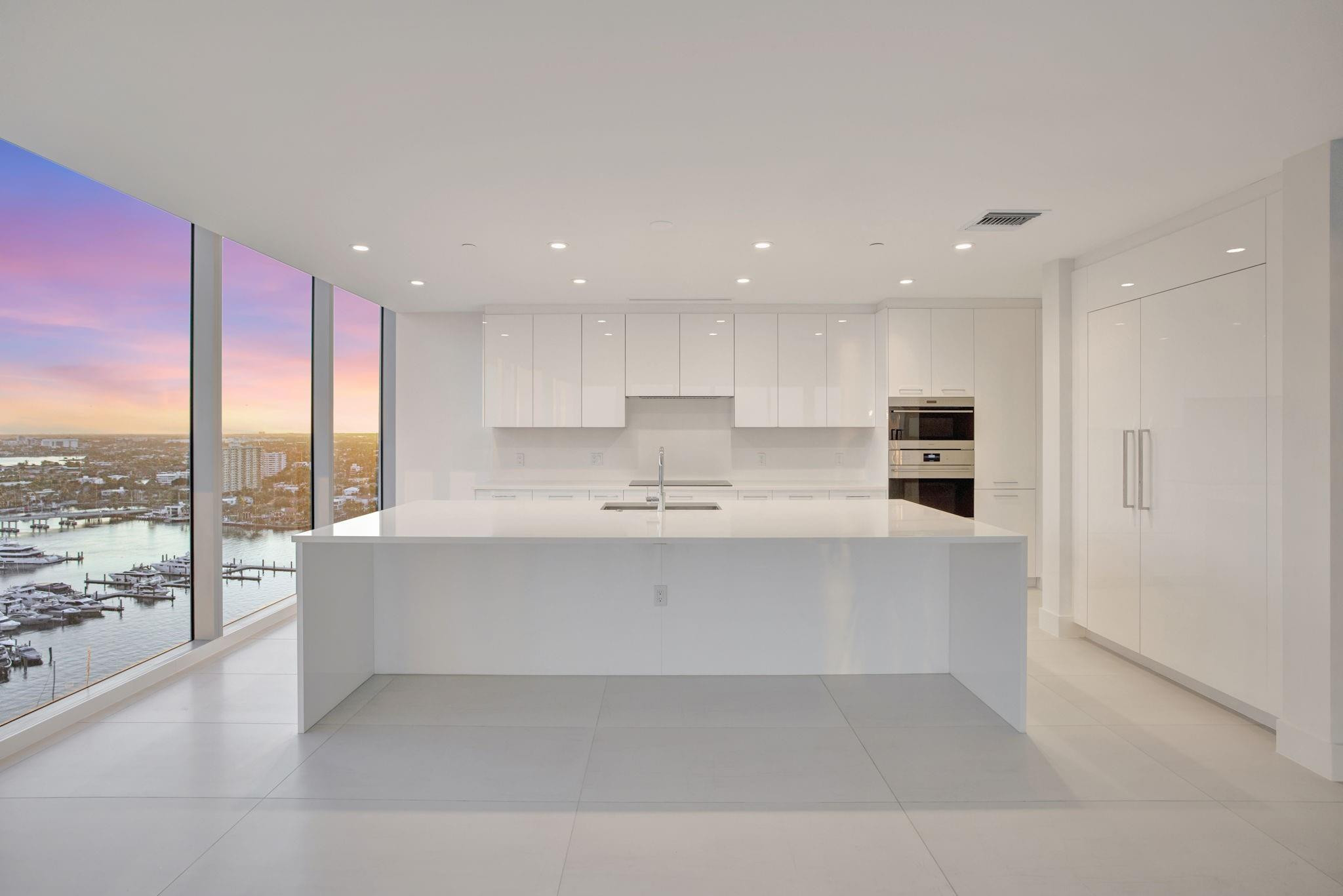 SELENE OCEANFRONT RESIDEN - Residential