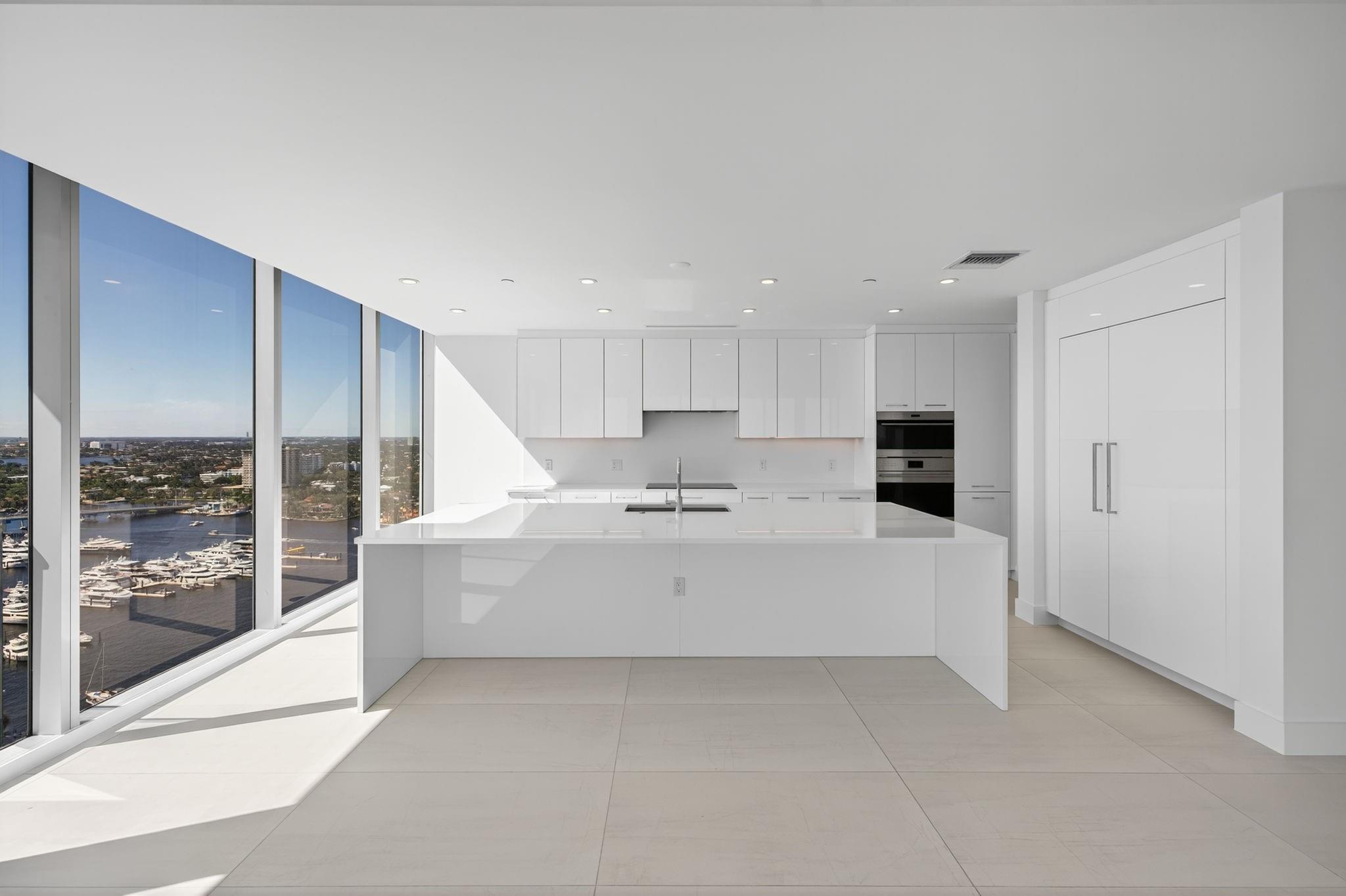 SELENE OCEANFRONT RESIDEN - Residential