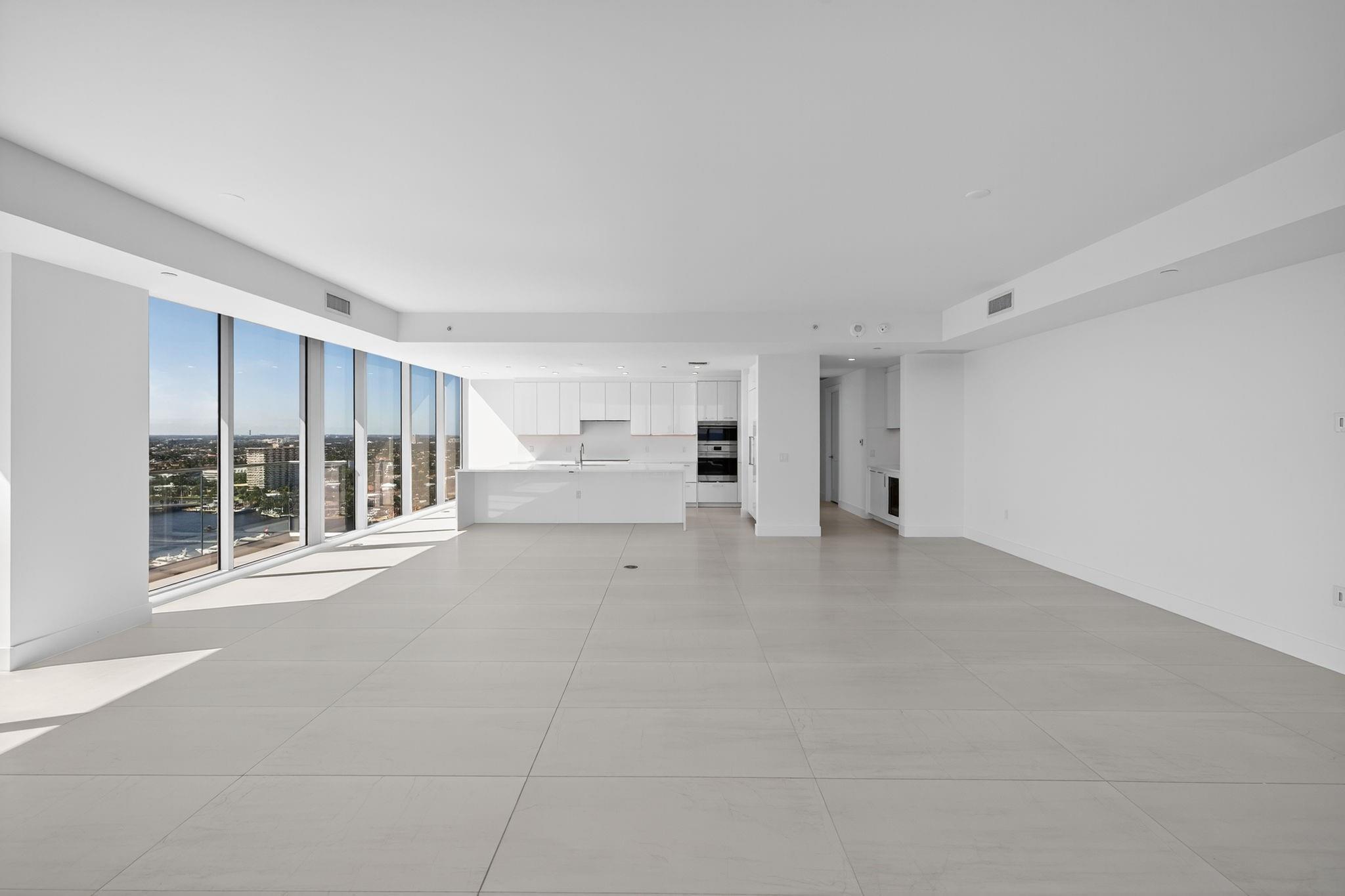 SELENE OCEANFRONT RESIDEN - Residential