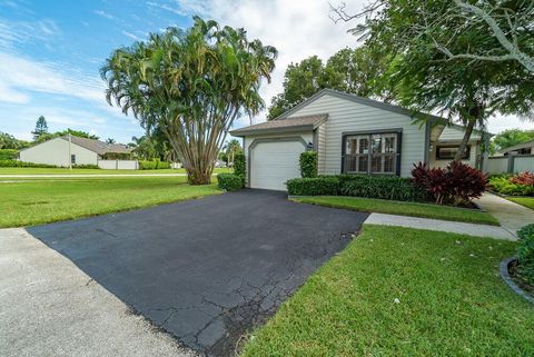13335 Bedford Mews Court N Wellington FL 33411