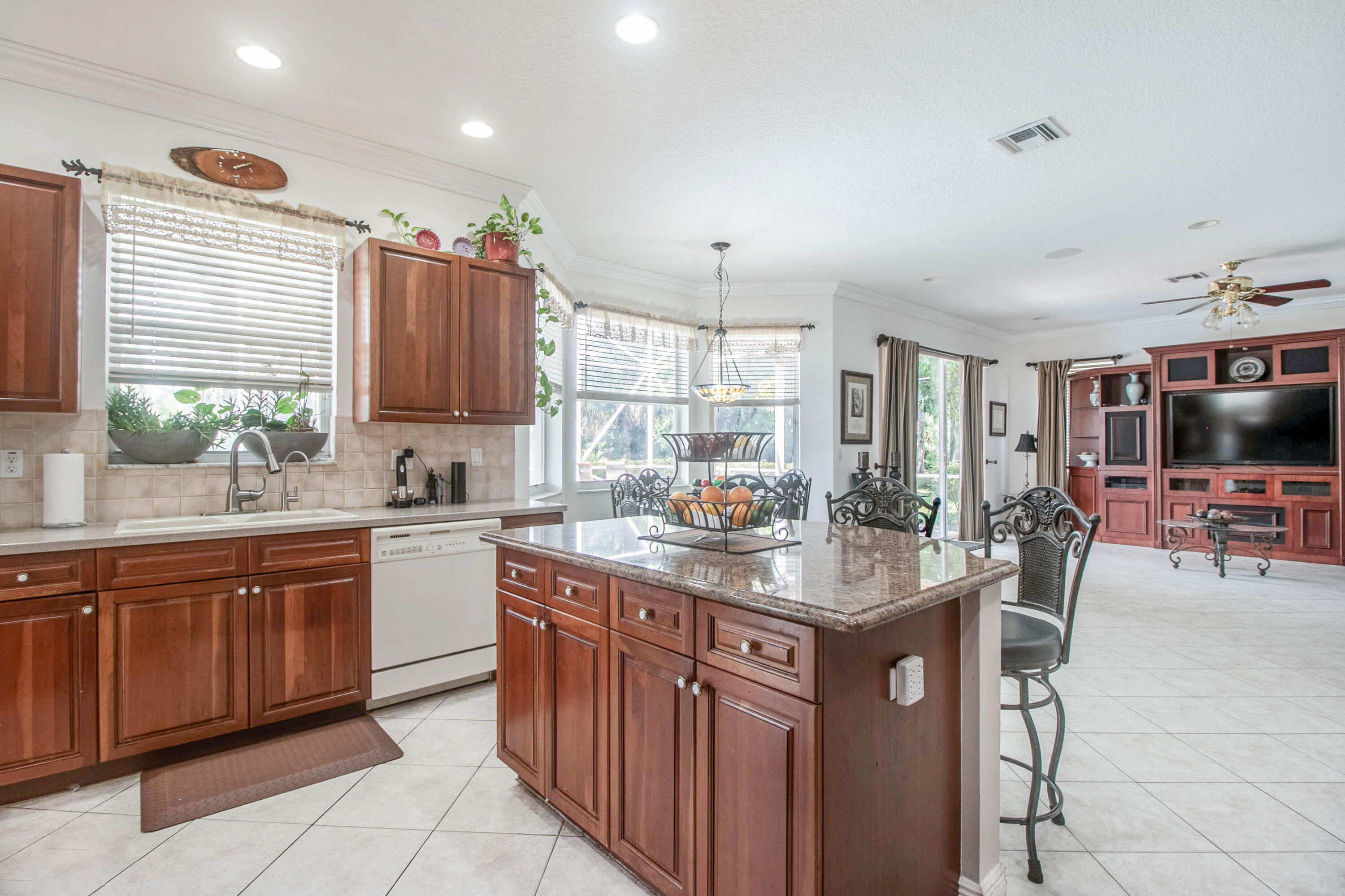 MADISON GREEN 1 - Residential